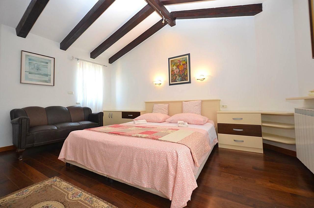 Holiday home Sverko Novigrad Istria Eksteriør billede